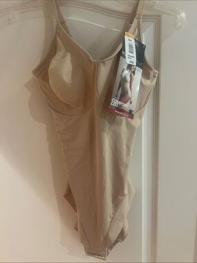 Miraclesuit Nude Comfort-Leg Shaping Bodysuit